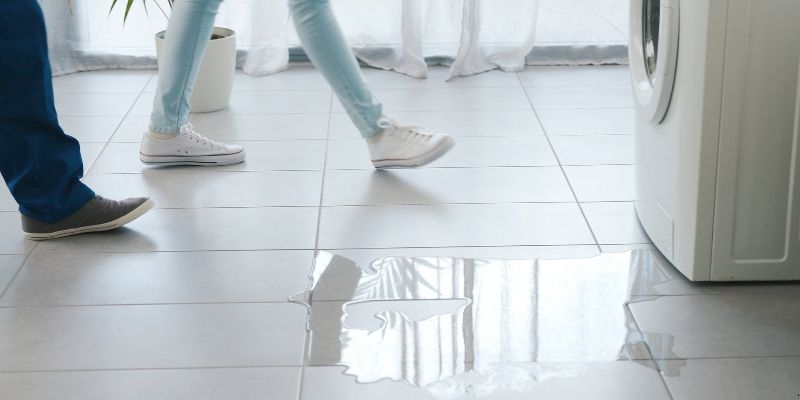 Máquina de Lavar Vazando Água Quando Enche em São Gonçalo: Confira 6 Dicas